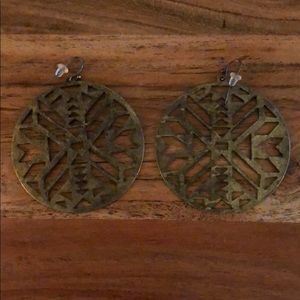 Antique Gold Patterned Francesca’s Hoop